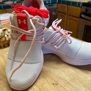 Under Armour Womens Sneakers